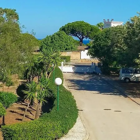 Praia Eulalia With Pool And 5 Minutes From The Beach Albufeira Exterior photo