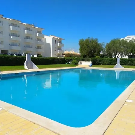 Praia Eulalia With Pool And 5 Minutes From The Beach Albufeira Exterior photo